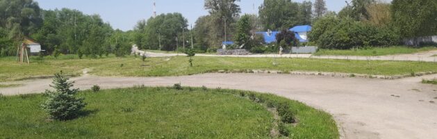 Прихожане помогли с храмовым участком