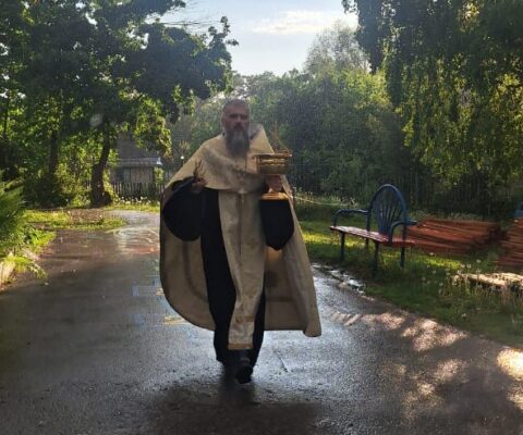 Иерей Алексей Дорохин отслужил молебен в детском саду «Поляночка»