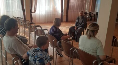 Иерей Алексей Дорохин провёл беседу о нецензурной лексике и необходимости посещения храма и участия в Таинствах Церкви
