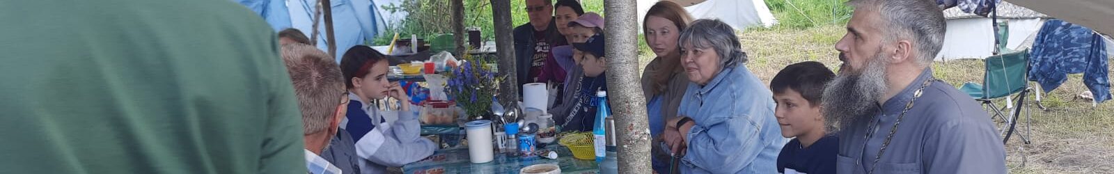Ученики воскресной школы побывали на месте археологических раскопок города Любутск